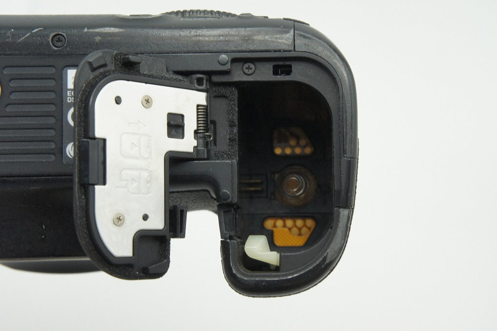 Canon キヤノン EOS 6D ボディ デジタル一眼レフカメラ 260302m