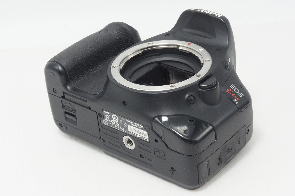 Canon キヤノン EOS Kiss X4 ボディ + EF-S 18-55mm IS レンズキット デジタル一眼レフカメラ 260930b