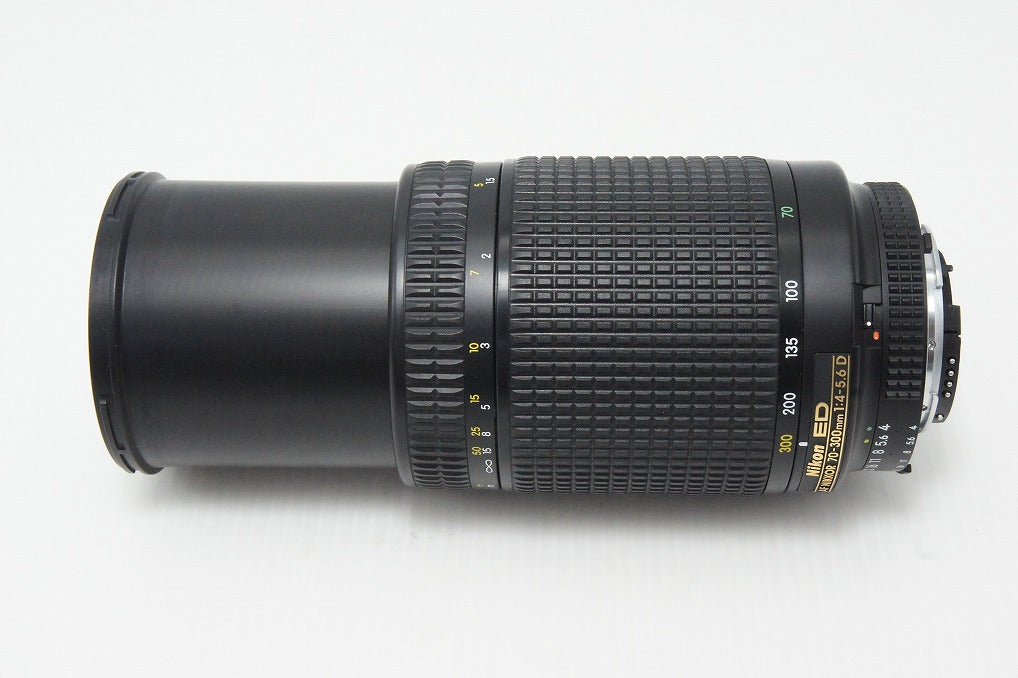 美品 Nikon ニコン AF NIKKOR ED 70-300mm F4-5.6D ズームレンズ 260610ap