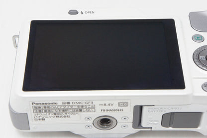 良品 Panasonic パナソニック LUMIX DMC-GF3 ボディ ミラーレス一眼カメラ シェルホワイト 元箱付 260818sm