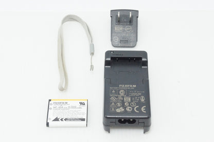 FUJIFILM フジフィルム FinePix Z900EXR コンパクトデジタルカメラ レッド 260610f