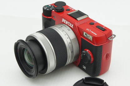 良品 PENTAX Q10 ズームレンズキット [標準ズーム 02 STANDARD ZOOM] ミラーレス一眼カメラ レッド 260305g