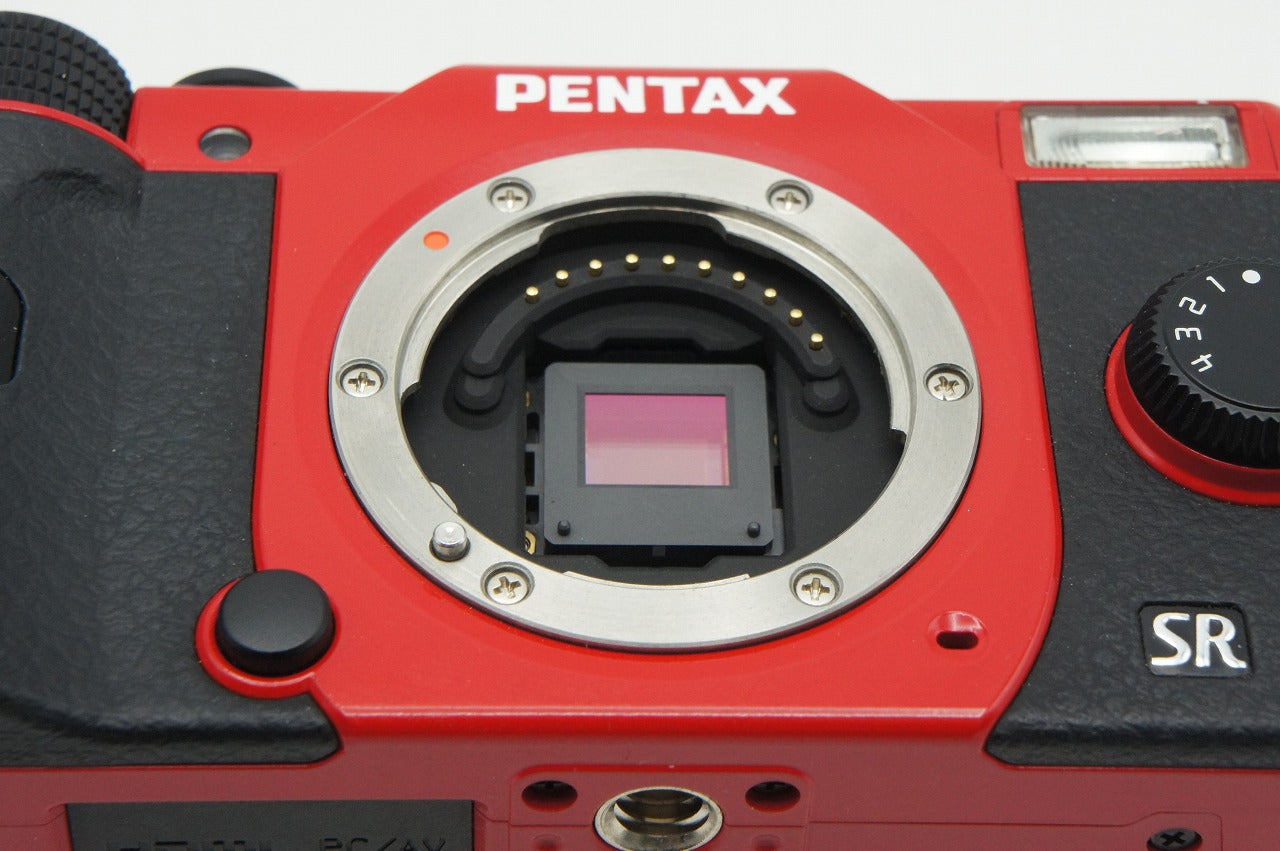 良品 PENTAX Q10 ズームレンズキット [標準ズーム 02 STANDARD ZOOM] ミラーレス一眼カメラ レッド 260305g