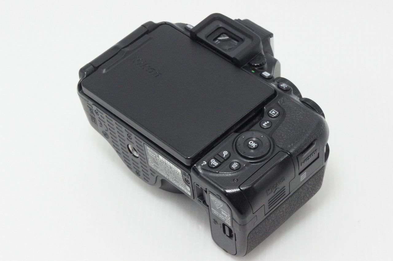 Excellent Nikon D5600 Body Digital SLR Camera 260413e