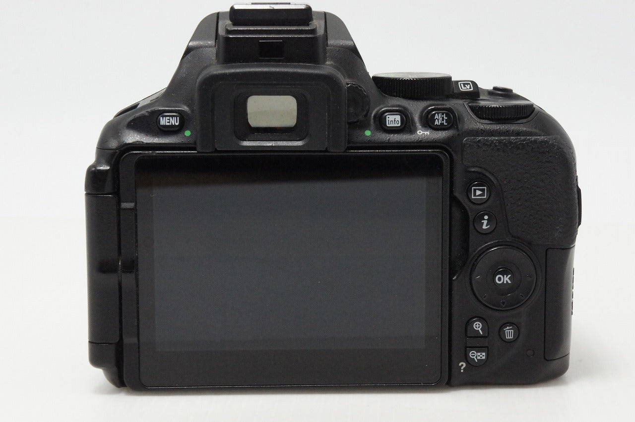 Excellent Nikon D5600 Body Digital SLR Camera 260413e
