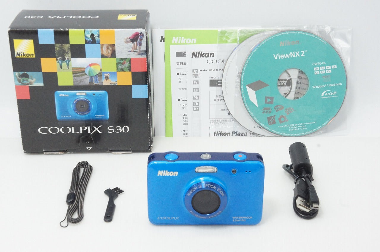 Nikon COOLPIX S30 Compact Digital Camera Blue with Original Box Excellent Condition 260610a