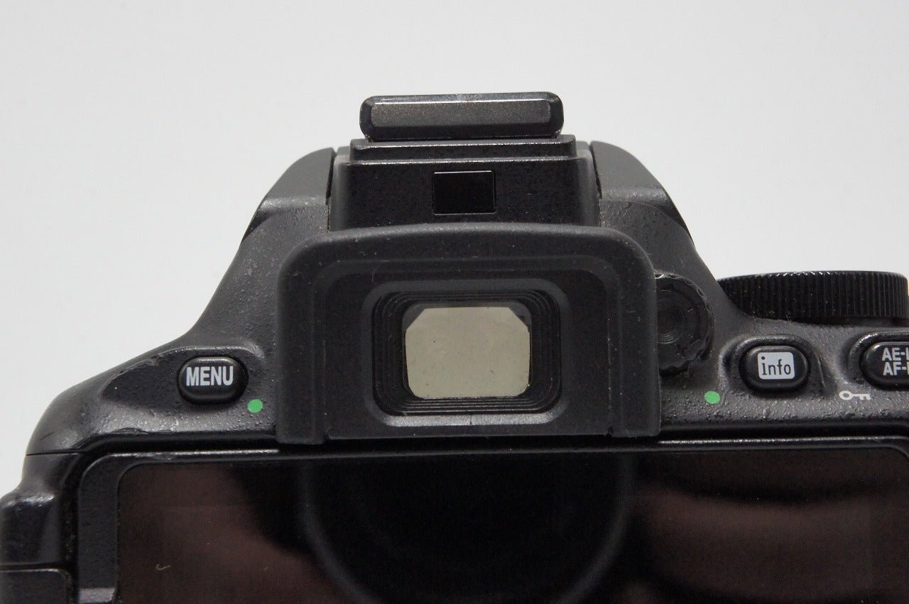 Excellent Nikon D5600 Body Digital SLR Camera 260413e