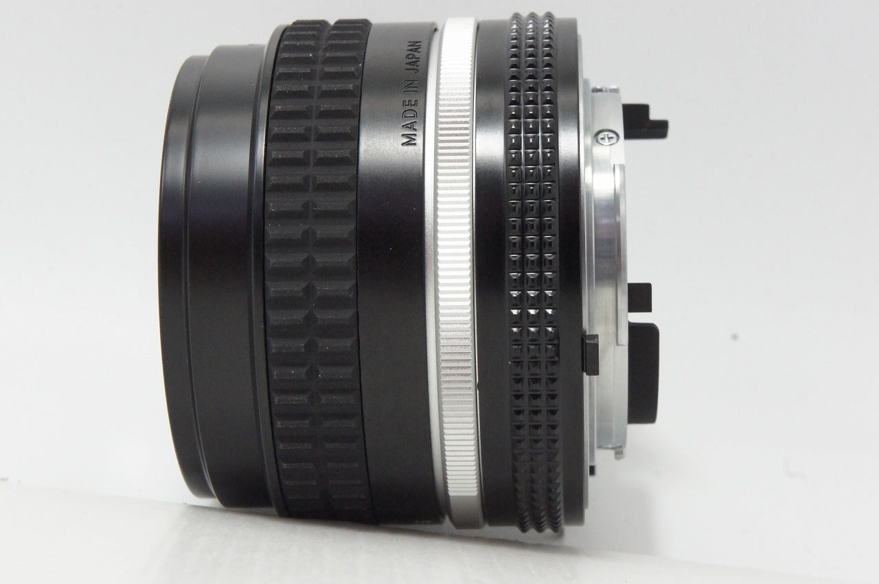 美品 Nikon ニコン Ai-S Nikkor 50mm F1.4 MF 単焦点レンズ 元箱付 260610an