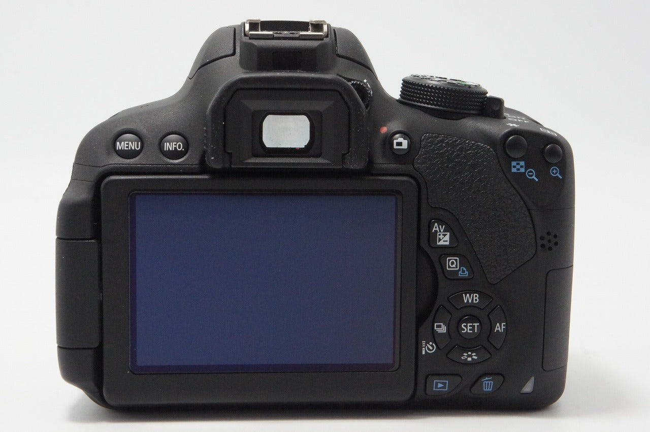 美品 Canon キヤノン EOS Kiss X7i ボディ + EF-S 18-55mm F3.5-5.6 IS STM デジタル一眼レフカメラ 260610aj