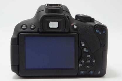 美品 Canon キヤノン EOS Kiss X7i ボディ + EF-S 18-55mm F3.5-5.6 IS STM デジタル一眼レフカメラ 260610aj