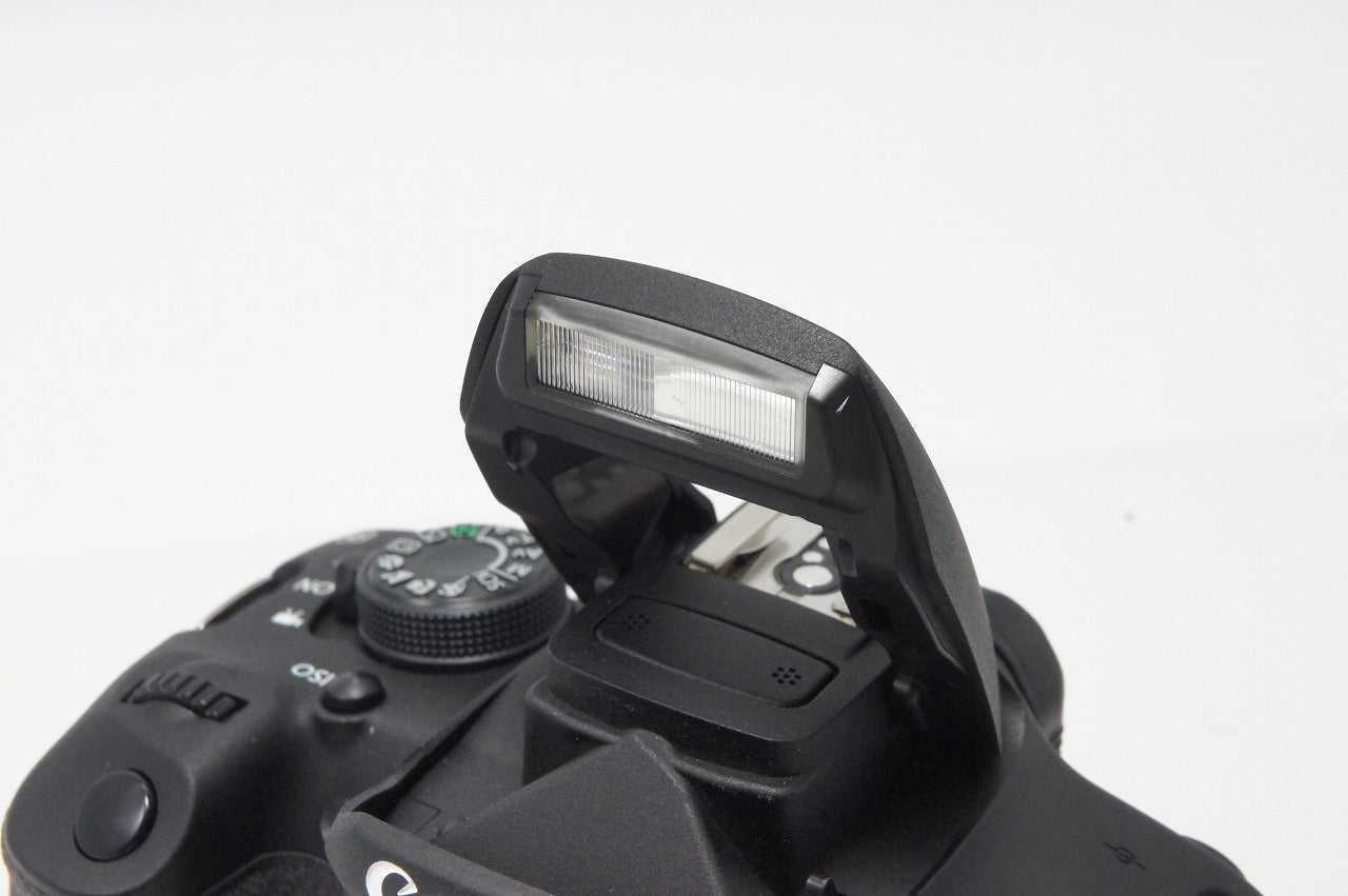 美品 Canon キヤノン EOS Kiss X7i ボディ + EF-S 18-55mm F3.5-5.6 IS STM デジタル一眼レフカメラ 260610aj
