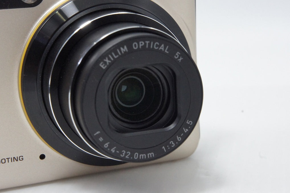 美品 CASIO カシオ HIGH SPEED EXILIM EX-FC150 コンパクトデジタルカメラ ゴールド 260611g