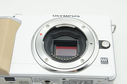 OLYMPUS オリンパス PEN Lite E-PL1 ボディ ミラーレス一眼カメラ ホワイト 251224ao