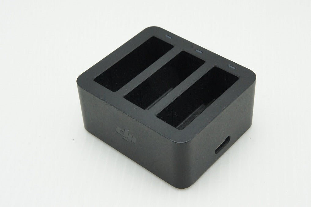 良品 DJI OSMO Action 充電キット 元箱付 251224ai