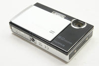 良品 FUJIFILM FinePix Z100fd コンパクトデジタルカメラ ホワイﾄ&ブラック 元箱付 250412f
