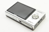 良品 FUJIFILM FinePix Z100fd コンパクトデジタルカメラ ホワイﾄ&ブラック 元箱付 250412f