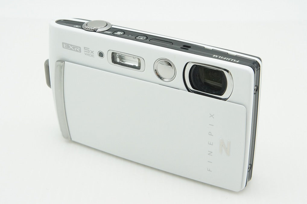 Excellent condition FUJIFILM FinePix Z1000EXR Compact Digital Camera White With original box 260309c