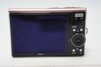 美品 Nikon ニコン COOLPIX S52 コンパクトデジタルカメラ コーラルピンク 元箱付 260414j