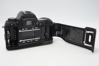 [Excellent] Nikon F80S Body Film SLR Camera with Original Box 260612n