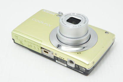 美品 Nikon ニコン COOLPIX S3000 コンパクトデジタルカメラ ポップグリーン 元箱付 260612o