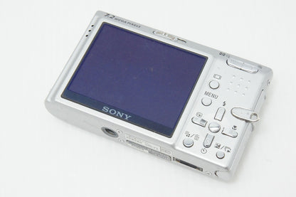 SONY ソニー Cyber-shot DSC-T10 コンパクトデジタルカメラ シルバー 260612f