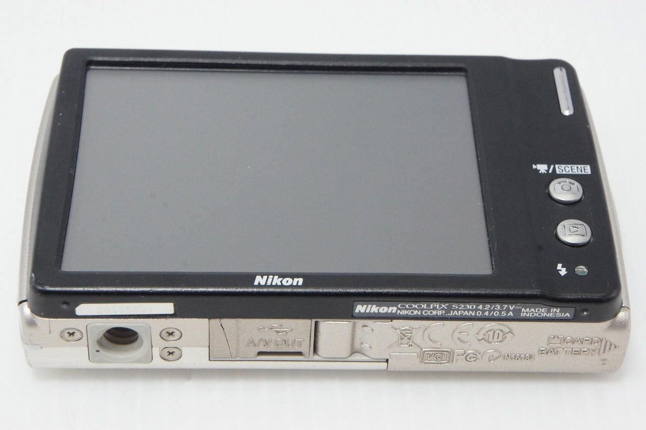 Nikon COOLPIX S230 コンパクトデジタルカメラ ソリッドシルバー 260414e