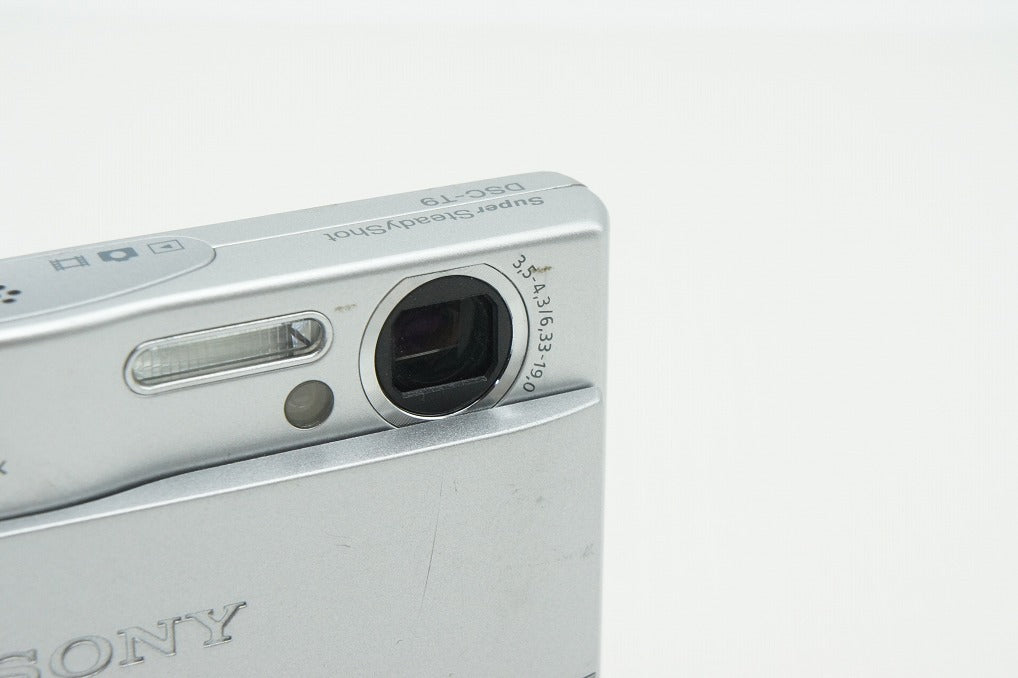 Excellent Condition: SONY Cyber-shot DSC-T9 Compact Digital Camera Silver 260304m