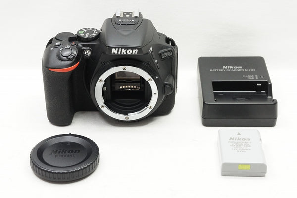 良品 Nikon ニコン D5600 ボディ デジタル一眼レフカメラ 240415c