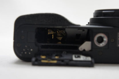 良品 RICOH リコー Caplio GX100 VF KIT コンパクトデジタルカメラ 250703l
