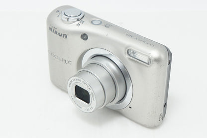 Nikon ニコン COOLPIX A10 コンパクトデジタルカメラ シルバー 261008ad