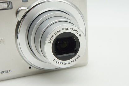 美品 CASIO カシオ EXILIM EX-ZS12 コンパクトデジタルカメラ シルバー 260105j