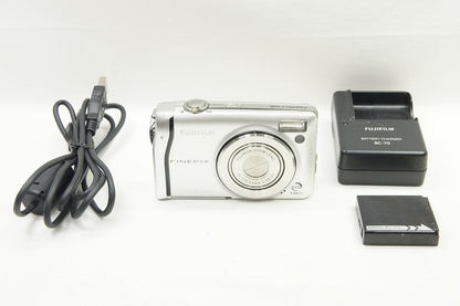 FUJIFILM フジフィルム FinePix F40fd コンパクトデジタルカメラ シルバー 250706j