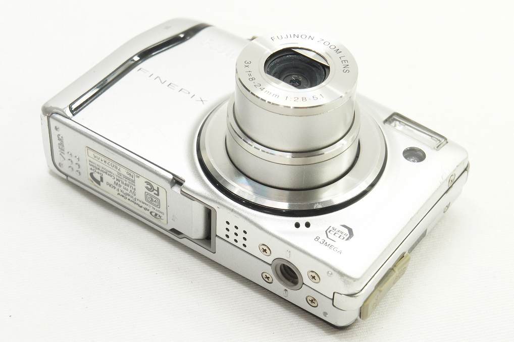 FUJIFILM フジフィルム FinePix F40fd コンパクトデジタルカメラ シルバー 250706j
