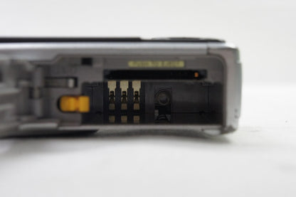 FUJIFILM フジフィルム FinePix F40fd コンパクトデジタルカメラ シルバー 250706j