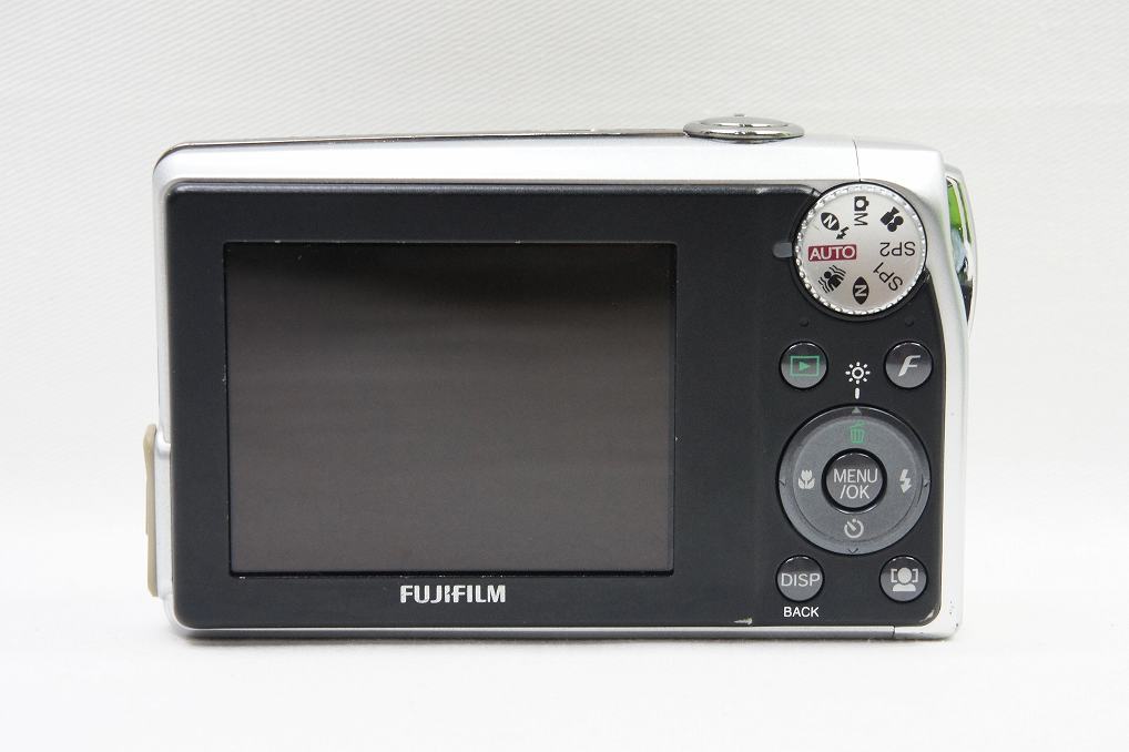 FUJIFILM フジフィルム FinePix F40fd コンパクトデジタルカメラ シルバー 250706k