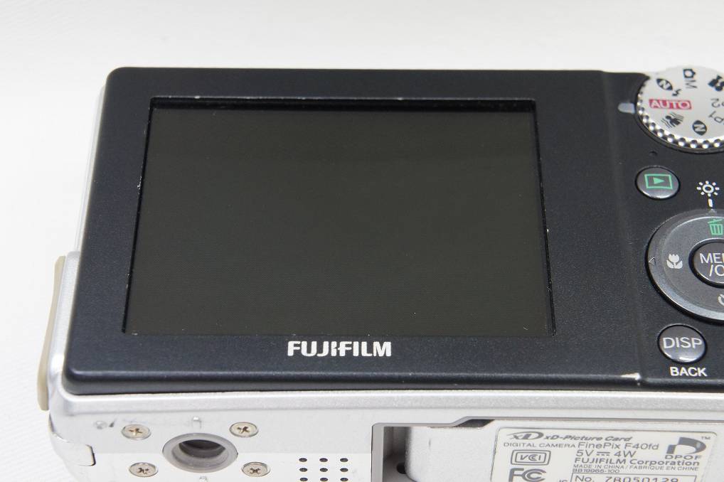 FUJIFILM フジフィルム FinePix F40fd コンパクトデジタルカメラ シルバー 250706k