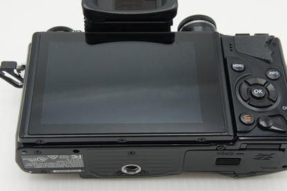 OLYMPUS オリンパス OM-D E-M10 ボディ ミラーレス一眼カメラ ブラック 260106n