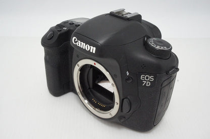 Excellent Canon EOS 7D Body Digital SLR Camera 260418o
