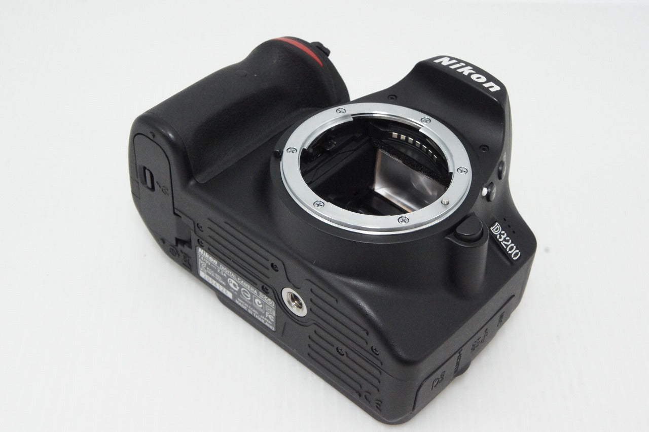 Excellent Condition Nikon D3200 Body Digital SLR Camera Black 260418w