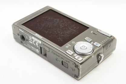 Nikon ニコン COOLPIX S500 コンパクトデジタルカメラ アーバンブラック 250704a