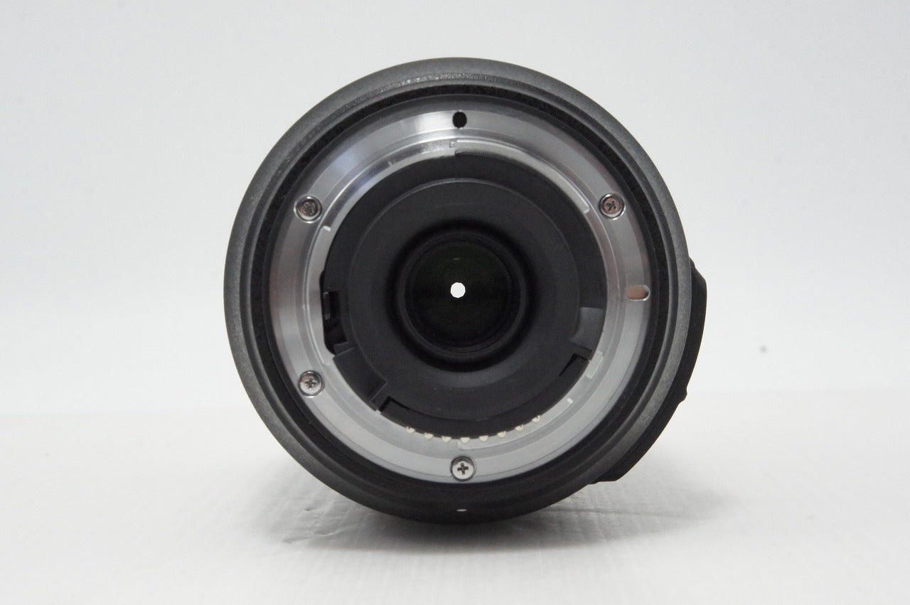 Excellent condition Nikon AF-S DX NIKKOR 55-300mm F4.5-5.6G ED VR APS-C Zoom Lens with Hood 260418z