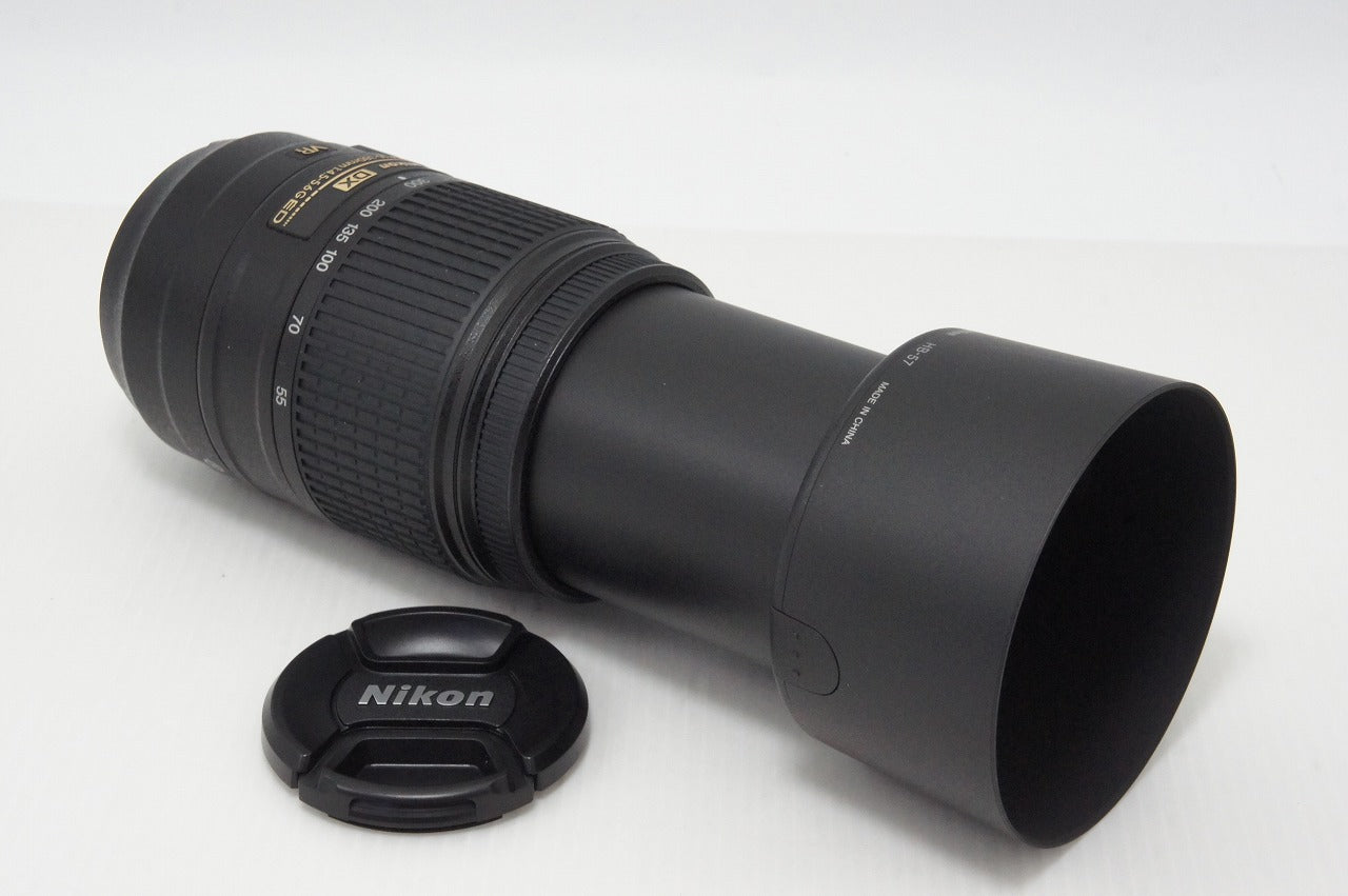 Excellent condition Nikon AF-S DX NIKKOR 55-300mm F4.5-5.6G ED VR APS-C Zoom Lens with Hood 260418z