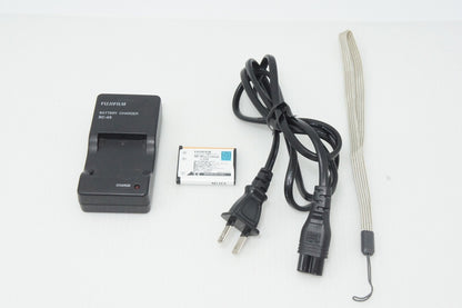 良品 FUJIFILM フジフィルム FinePix Z20fd コンパクトデジタルカメラ レッド 260417m