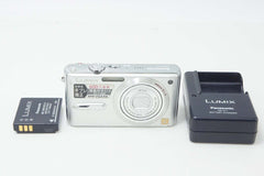 Panasonic パナソニック LUMIX DMC-FX9 コンパクトデジタルカメラ シルバー 261013u