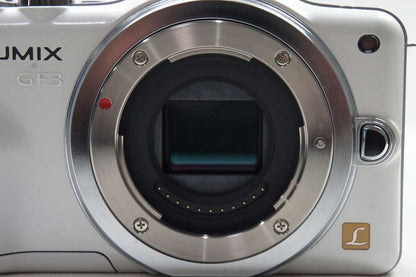 美品 Panasonic パナソニック LUMIX DMC-GF3 ボディ ミラーレス一眼カメラ ホワイト 元箱付 250420e