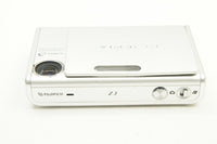 FUJIFILM フジフィルム FinePix Z3 コンパクトデジタルカメラ シルバー 250709c