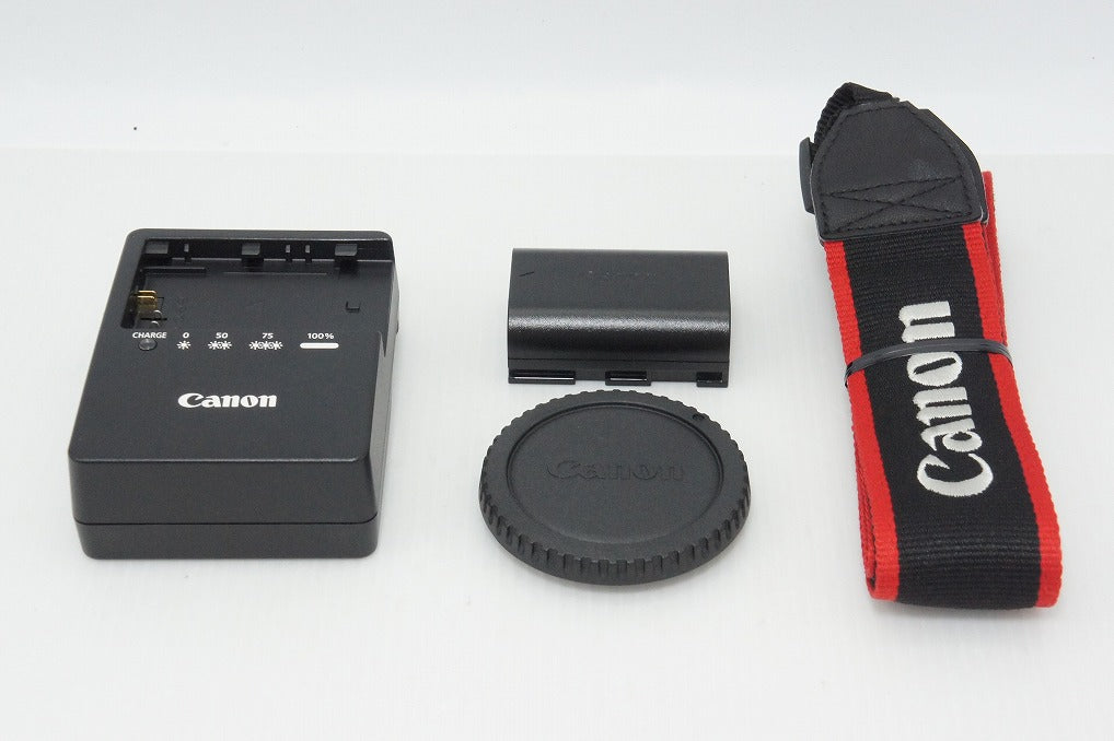 Excellent Condition Canon EOS 7D Body Digital SLR Camera 260421c