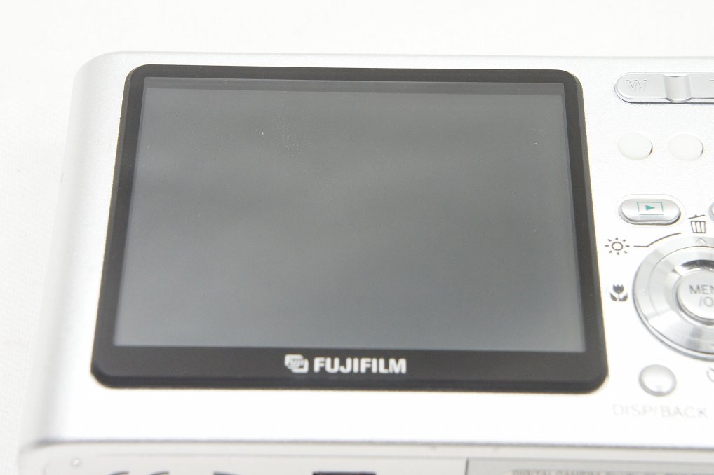 美品 FUJIFILM フジフィルム FinePix Z3 コンパクトデジタルカメラ シルバー 元箱付 250426ah