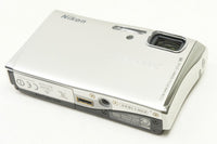 美品 Nikon ニコン COOLPIX S51c コンパクトデジタルカメラ シルバー 元箱付 250427k