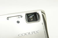 美品 Nikon ニコン COOLPIX S51c コンパクトデジタルカメラ シルバー 元箱付 250427k